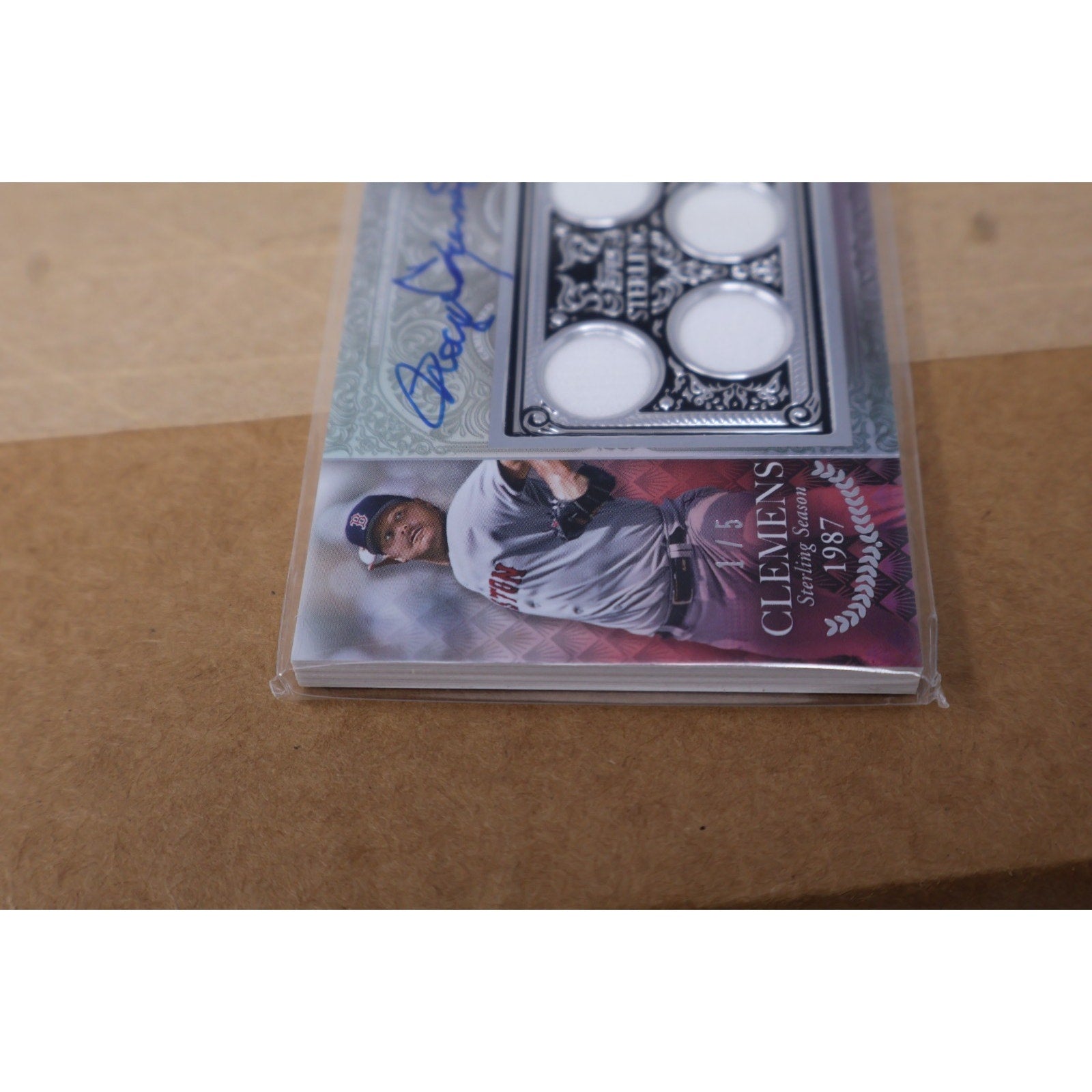 Roger Clemens Topps Sterling Season 1987 Silver Patch Card Auto 1/5 #SSAR-RCL