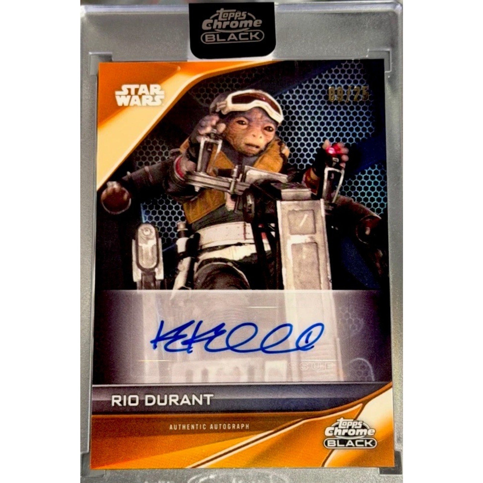 2025 Topps Chrome Black Star Wars Rio Durant Orange Refractor autograph card numbered 09 of 25 featuring Solo A Star Wars Story character