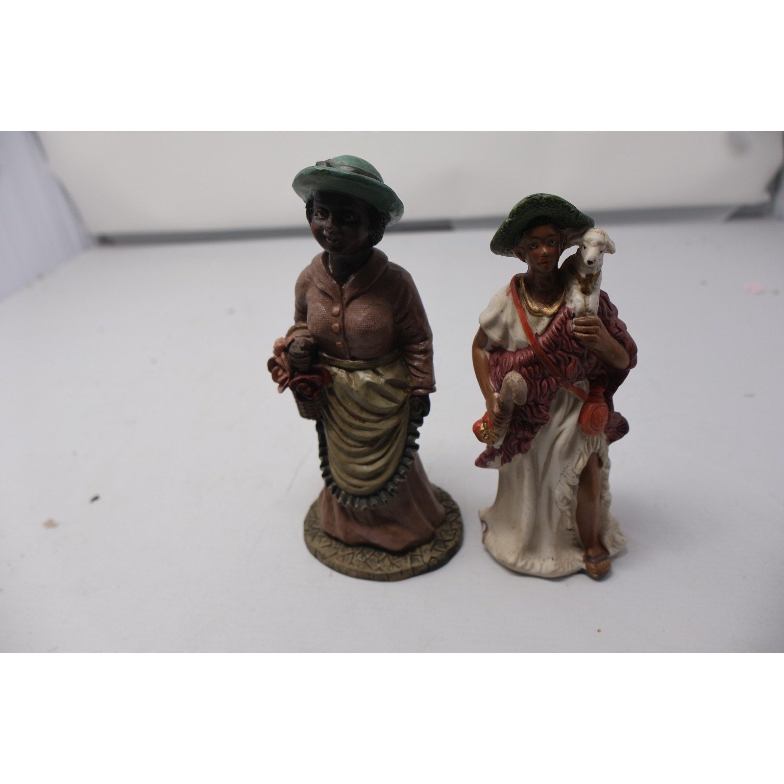Vintage Antique America Figurines