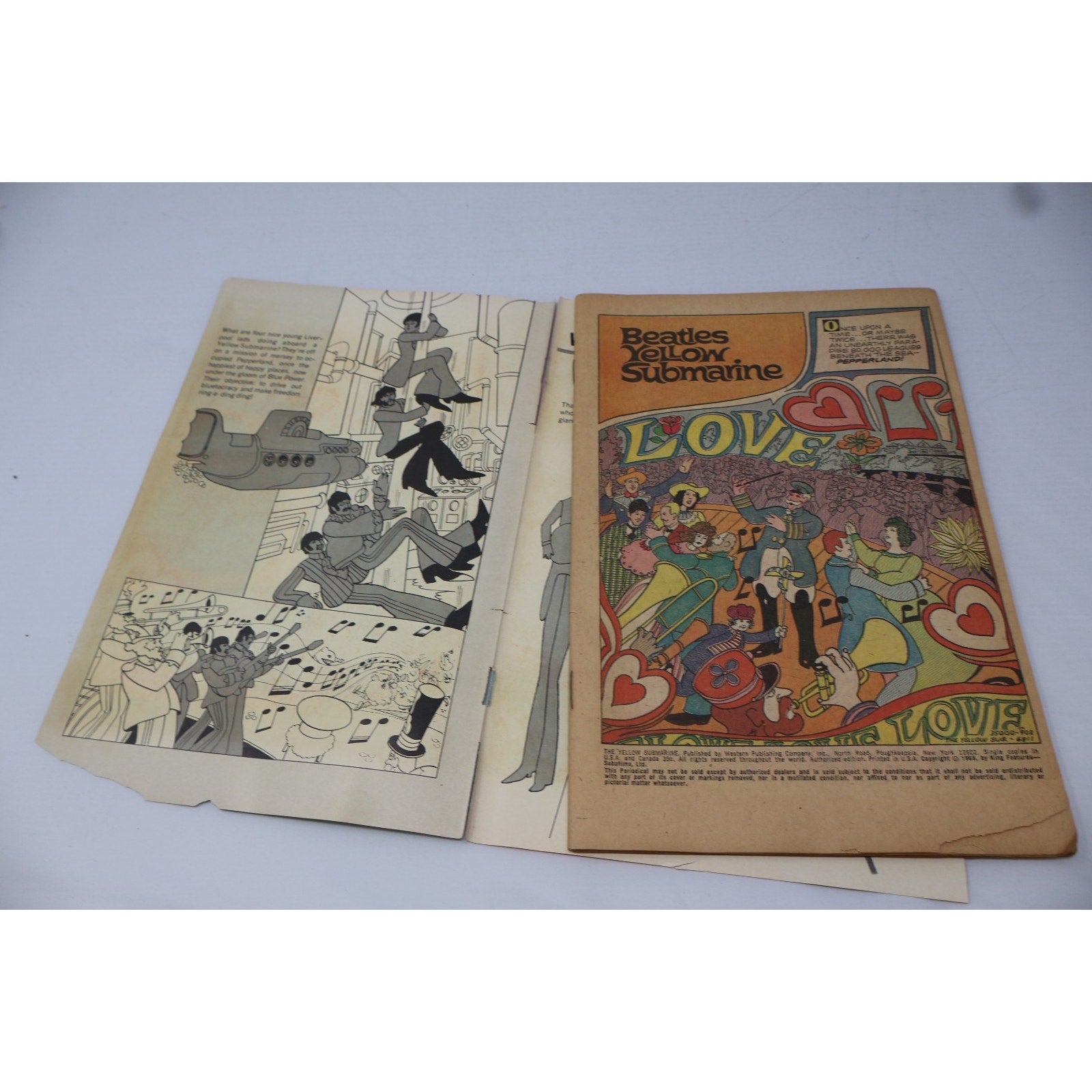The Beatles Yellow Submarine Comic Book w/o Poster Cover Not Attached