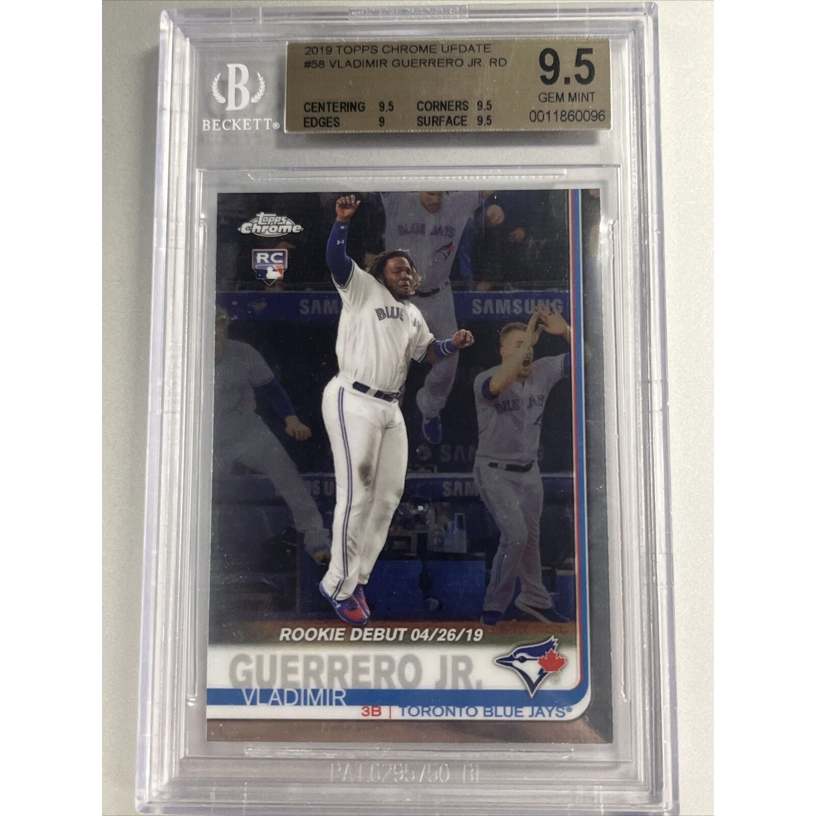 2019 Topps Chrome Update VLADIMIR GUERRERO JR Rookie Debut Card #58 Beckett 9.5