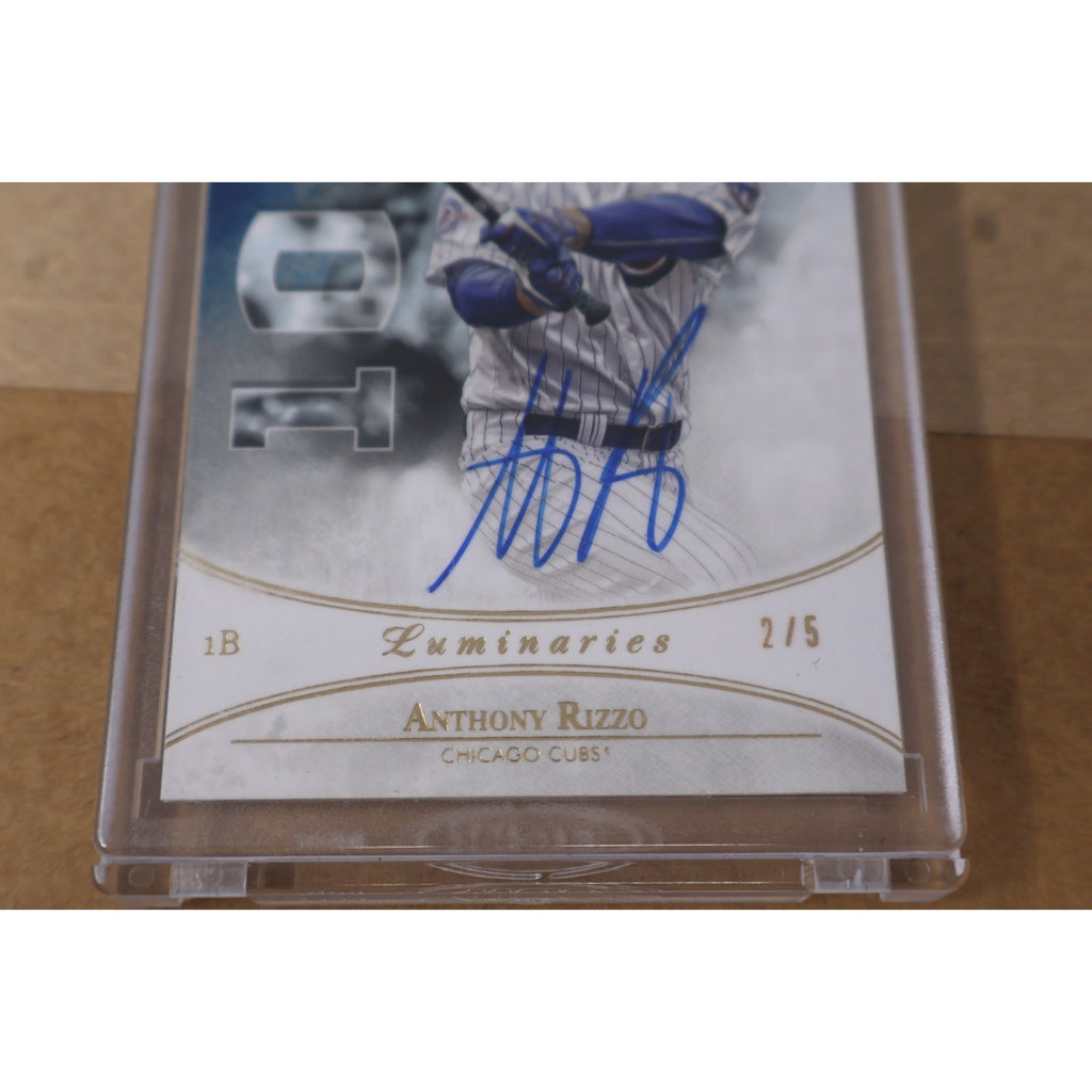 Close-up of Anthony Rizzo hard-signed autograph on 2017 Topps Luminaries Home Run Kings card