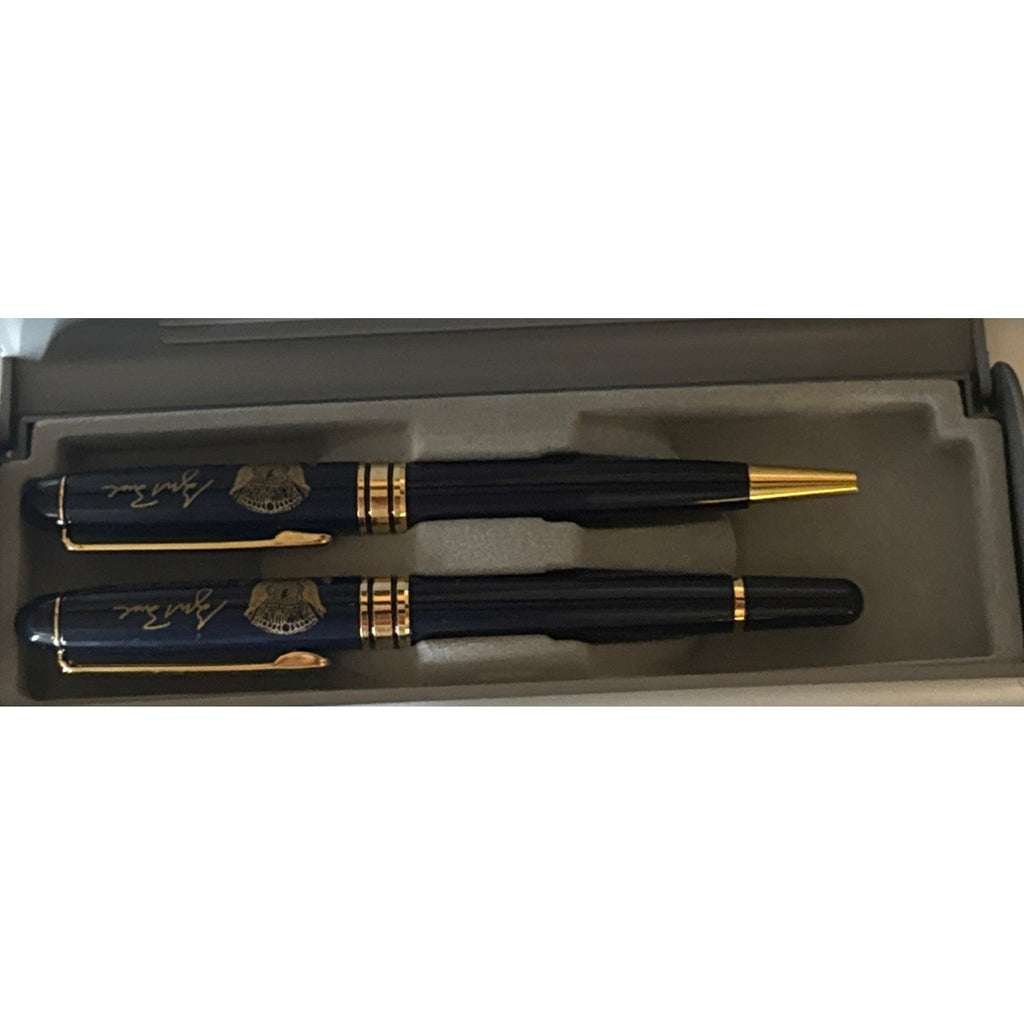 George W. Bush Presidential Seal VIP pen set displayed inside presentation case with dual pens