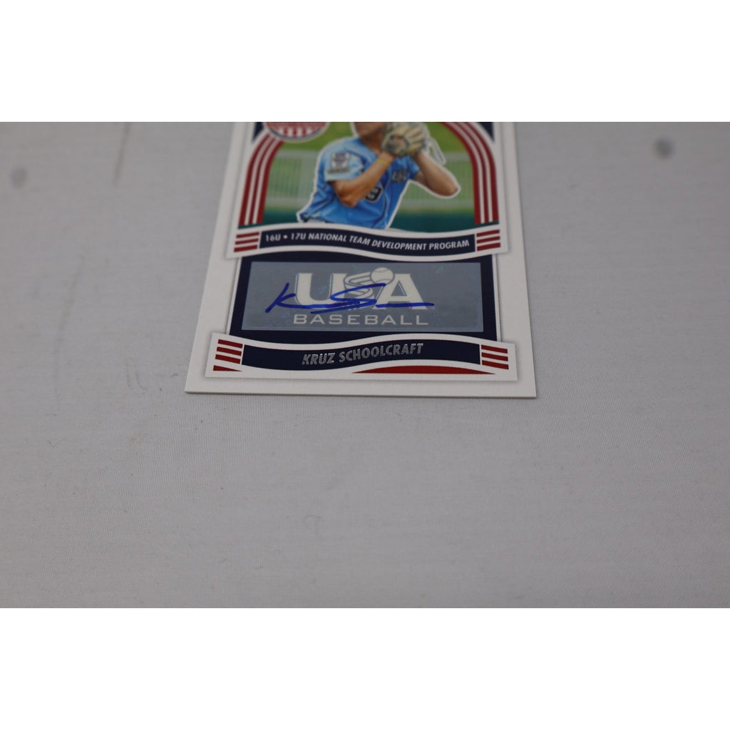 Close-up view of certified autograph section on Kruz Schoolcraft rookie card