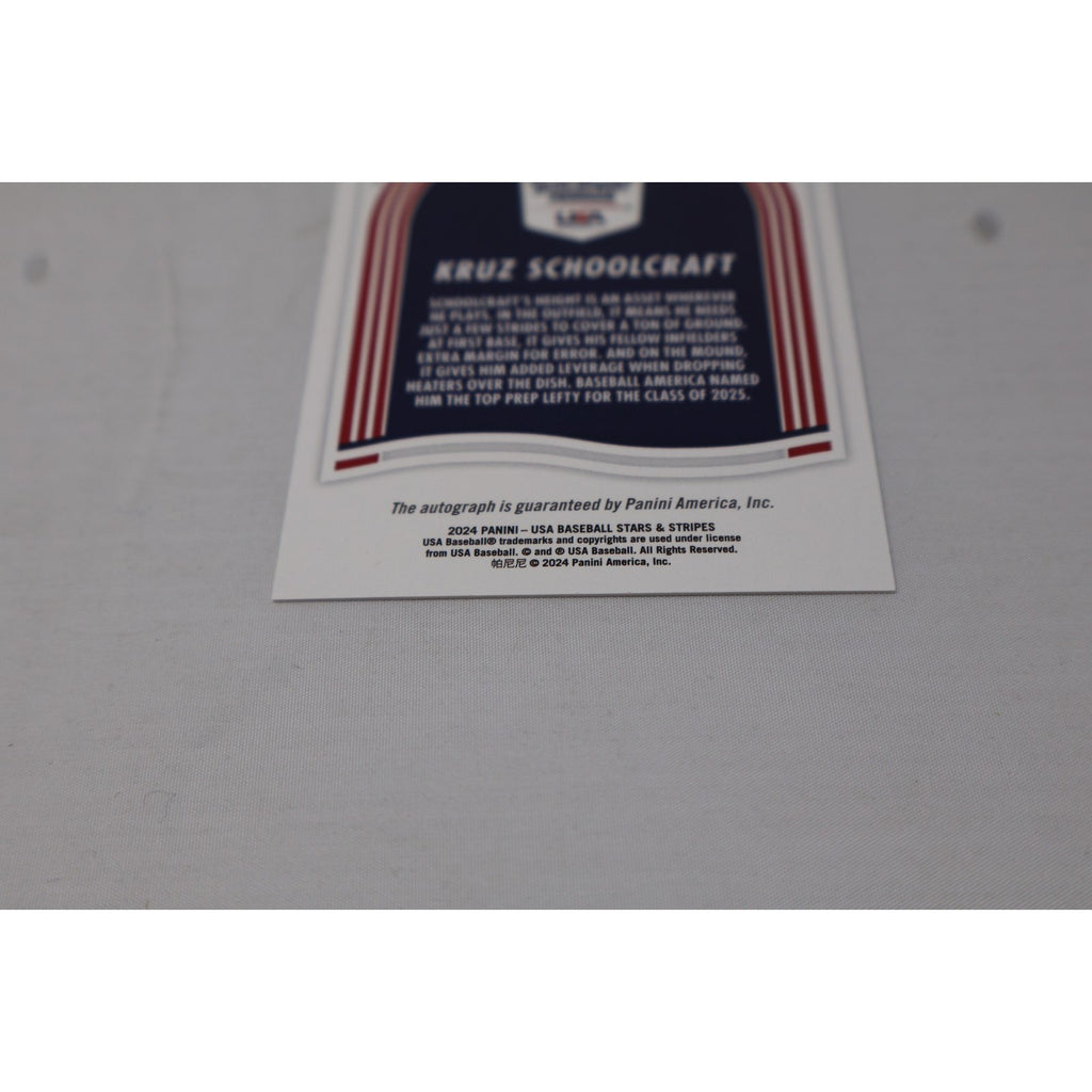 Lower portion of card showing serial and autograph area details