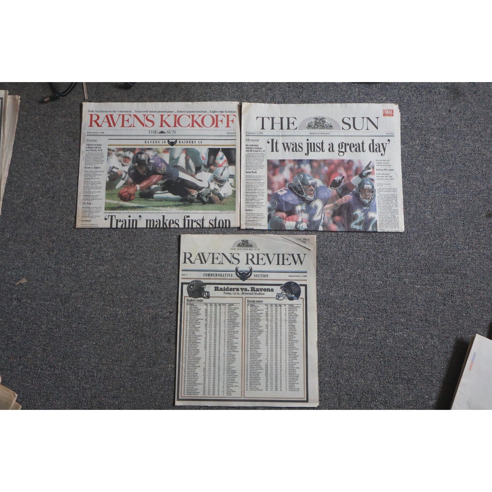 Lot of 3 Baltimore Ravens 1996 inaugural game commemorative newspapers and pregame postgame collectibles