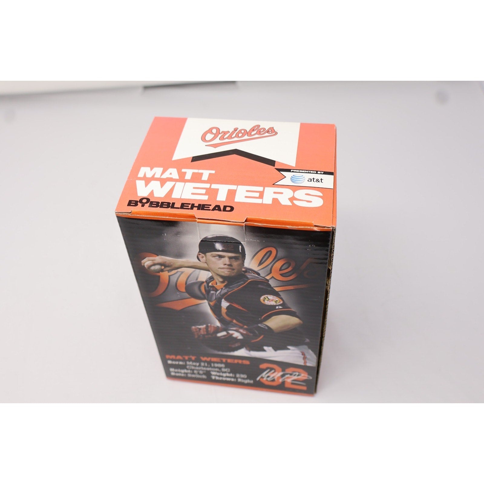 Top view of 2010 Baltimore Orioles Matt Wieters AT&T bobblehead box