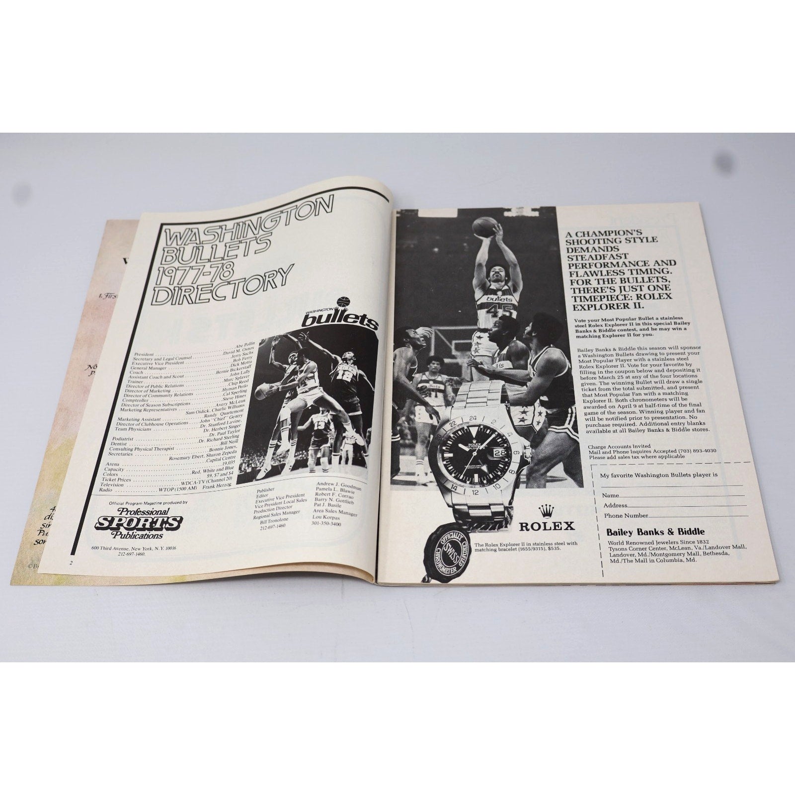 Inside pages of 1978 Washington Bullets and Utah Jazz Hoop program showing vintage NBA articles and team content