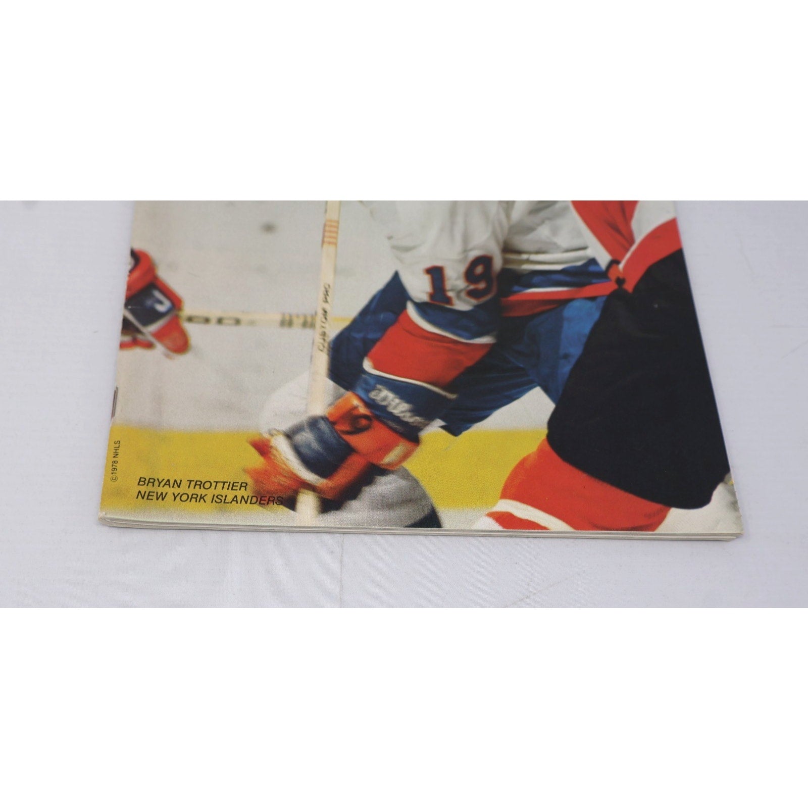 Side angle view of 1978 Washington Capitals vs New York Islanders NHL Goal program collectible