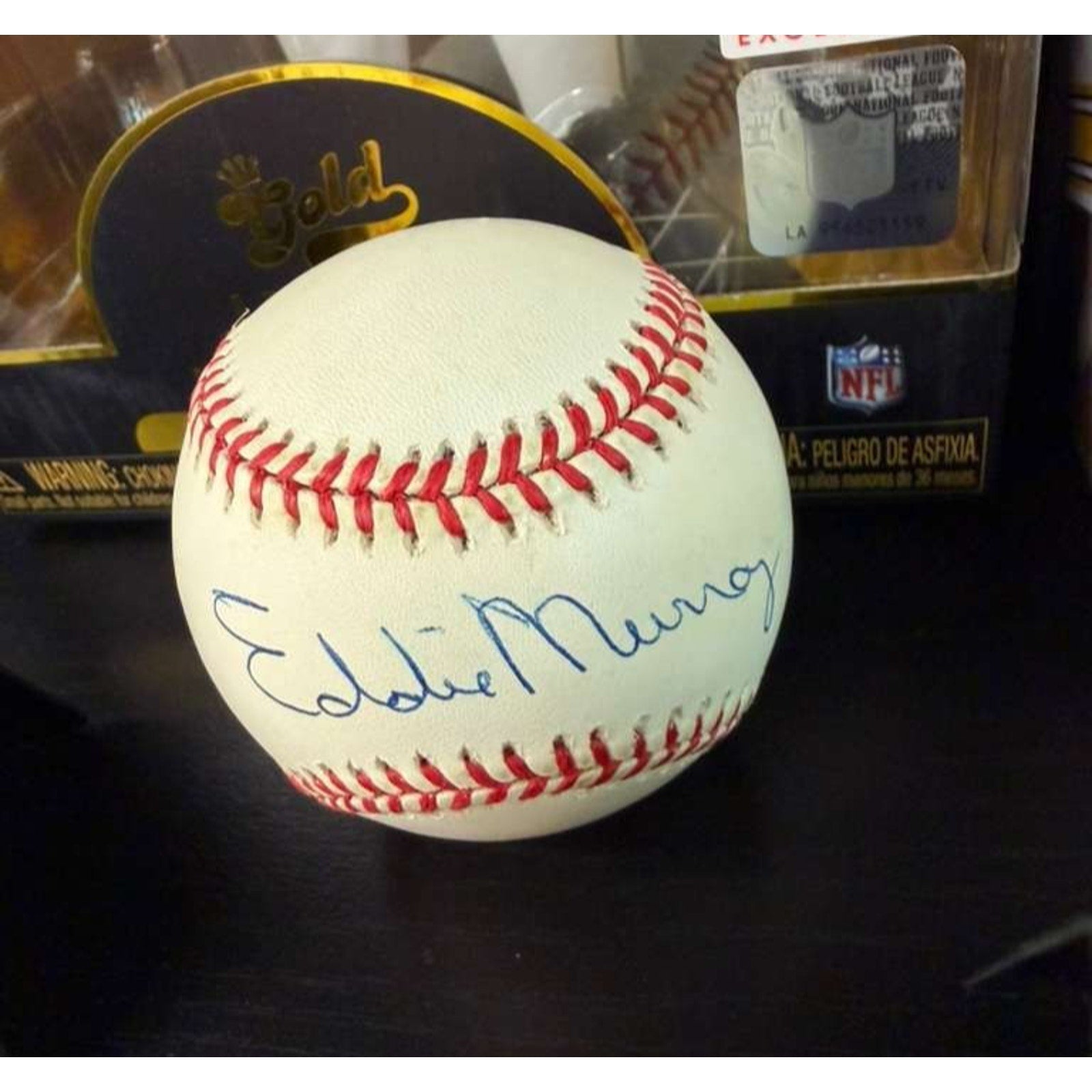 Eddie Murray signed Rawlings Official American League baseball featuring Hall of Fame autograph memorabilia display