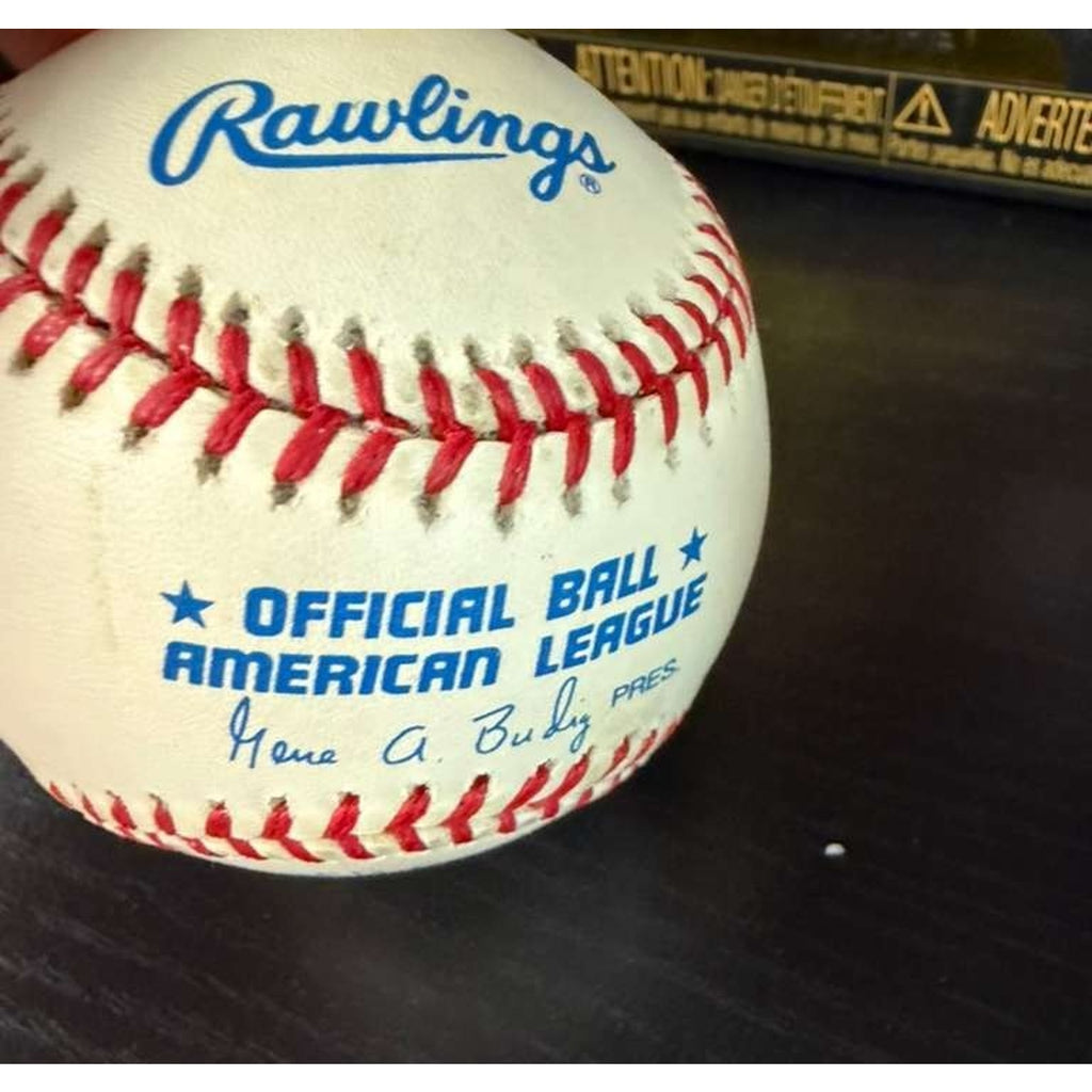 Rawlings Official American League baseball signed by Baltimore Orioles legend Eddie Murray side view